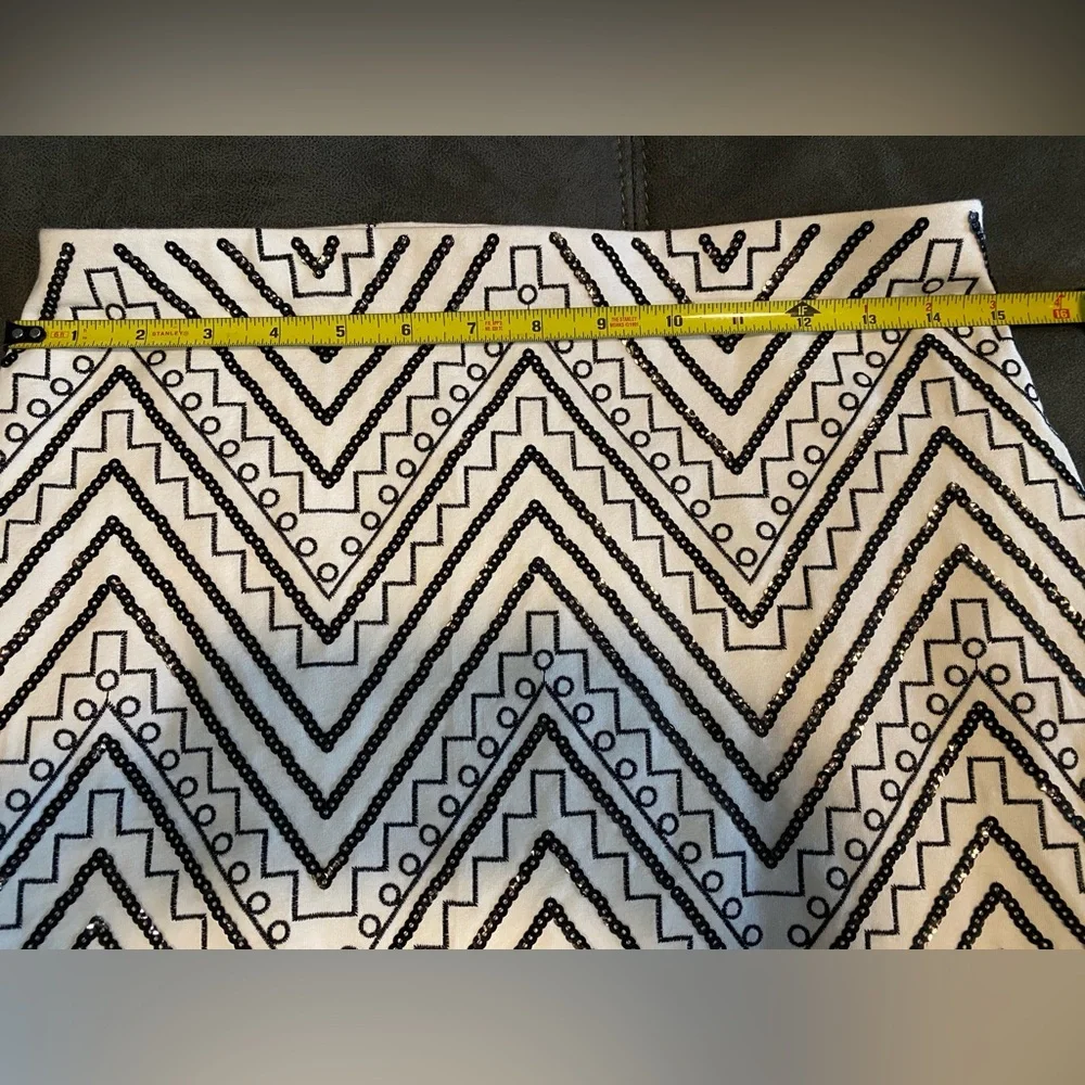 Express Black and White Chevron Mini Skirt SM